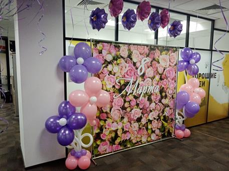 Оформление воздушными шарами к 8 марта