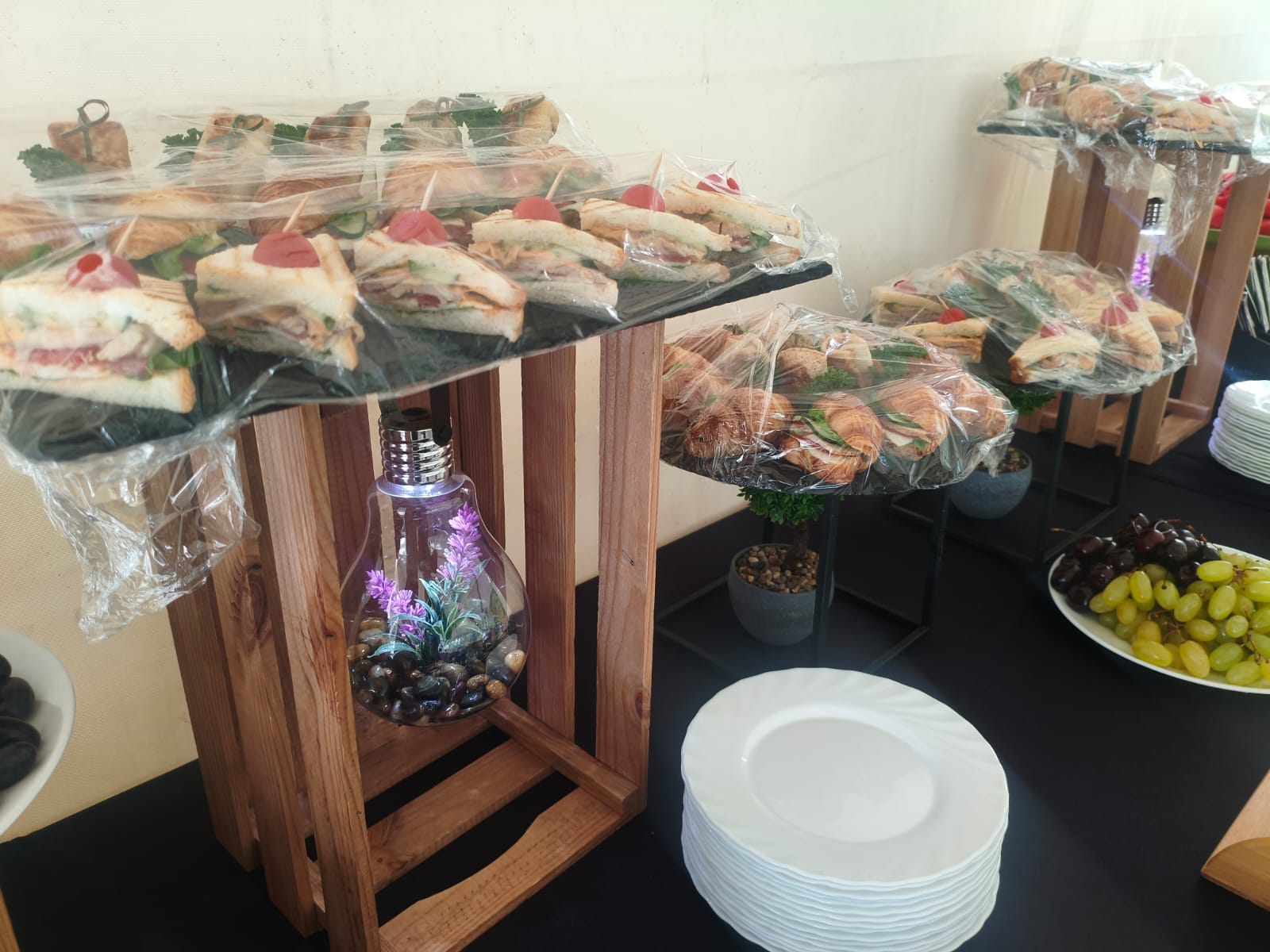 Выездной кейтеринг на 8 марта