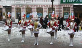 Ансамбль барабанщиц на 23 февраля