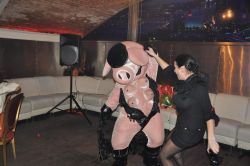 Номера комического стриптиза (интерактивный шуточный номер)