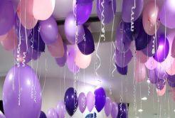 Оформление воздушными шарами к 8 марта