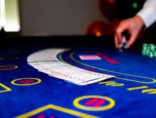 Выездное фан казино  на 23 февраля (Рулетка,Блек Джек,Покер)